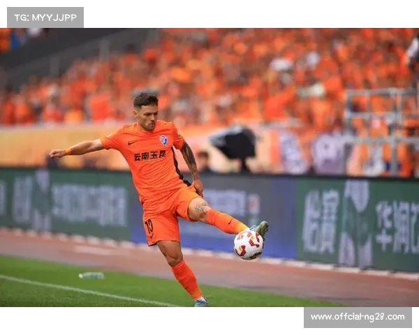 玉昆队奥斯卡稳健表现助力球队破门得分 玉昆队奥斯卡稳健表现助力球队破门得分